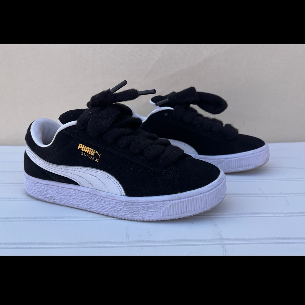 Puma Black and White Low-Top Sneakers suede XL